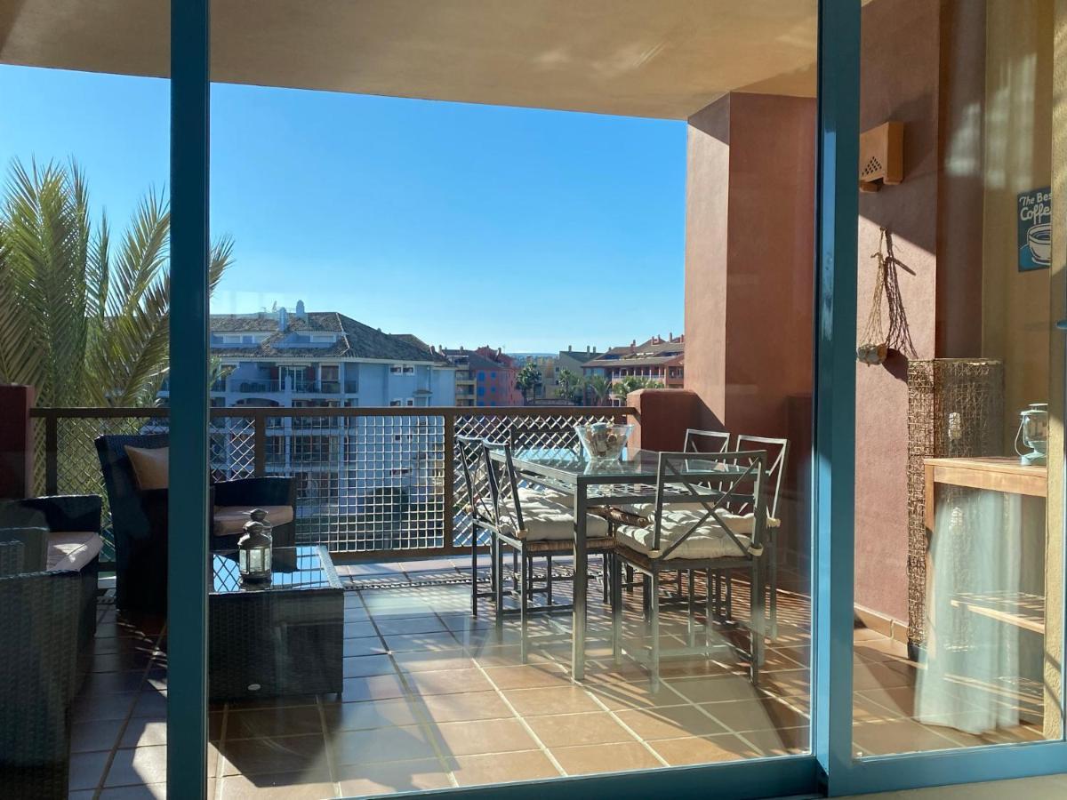 Apartamento Con Terraza Sobre La Marina De Sotogrande San Roque  Luaran gambar