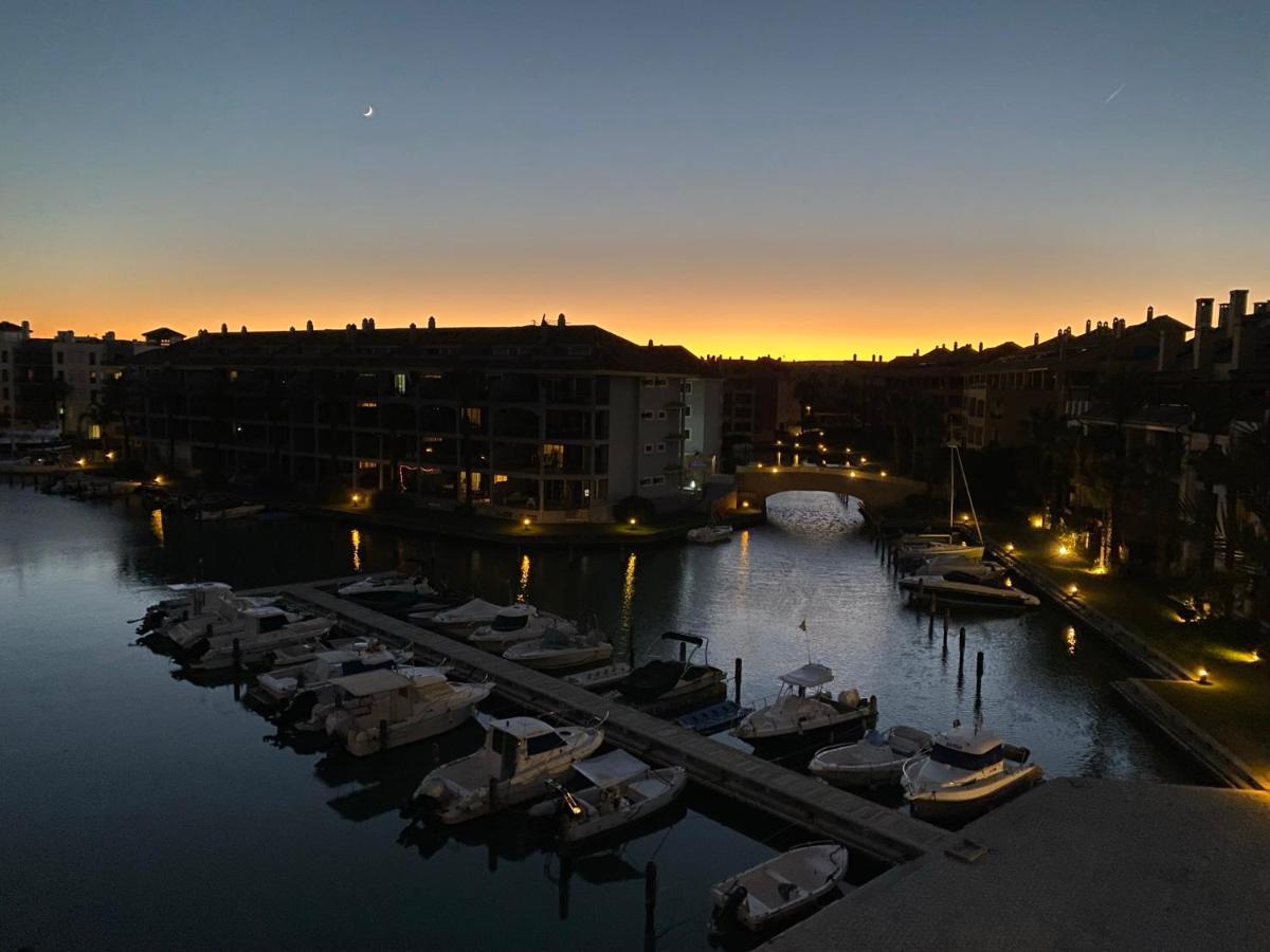 Apartamento Con Terraza Sobre La Marina De Sotogrande San Roque  Luaran gambar