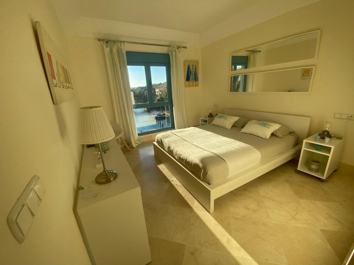 Apartamento Con Terraza Sobre La Marina De Sotogrande San Roque  Luaran gambar