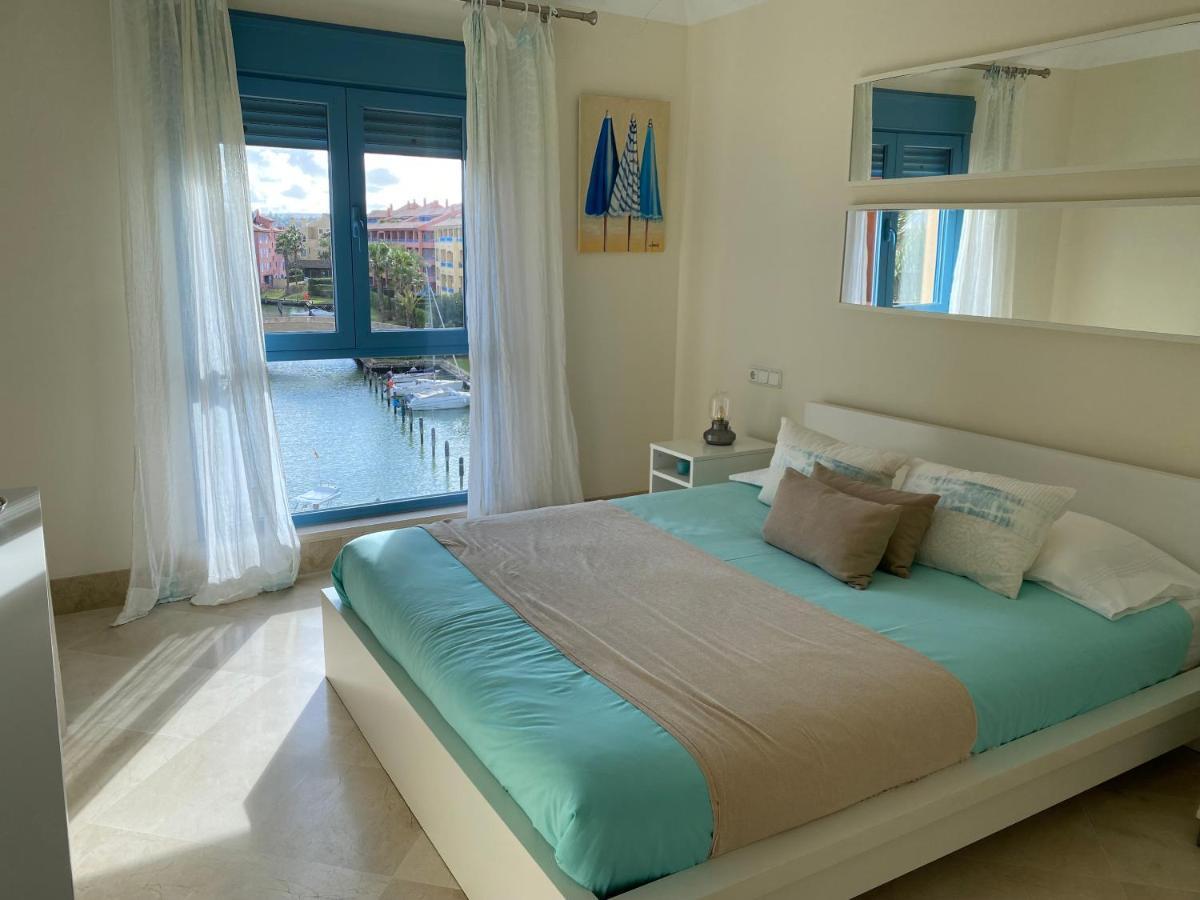 Apartamento Con Terraza Sobre La Marina De Sotogrande San Roque  Luaran gambar